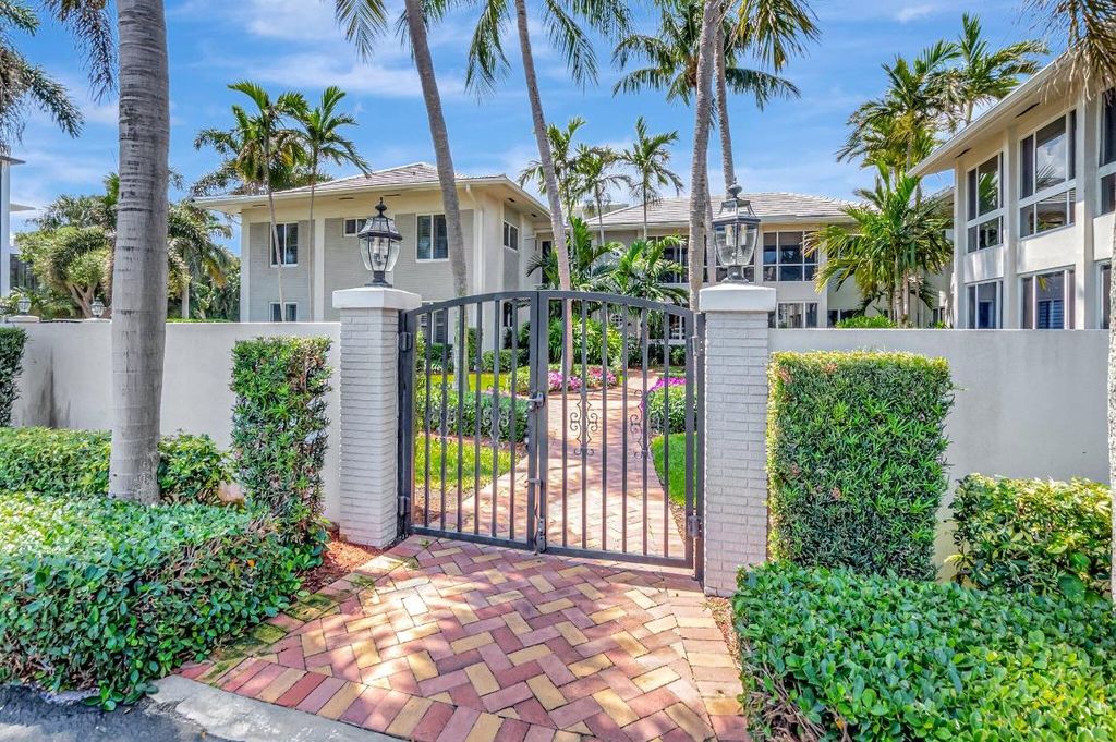 Photo of 200 Andrews Avenue #1, Delray Beach, FL 33483 (MLS # R11130325)