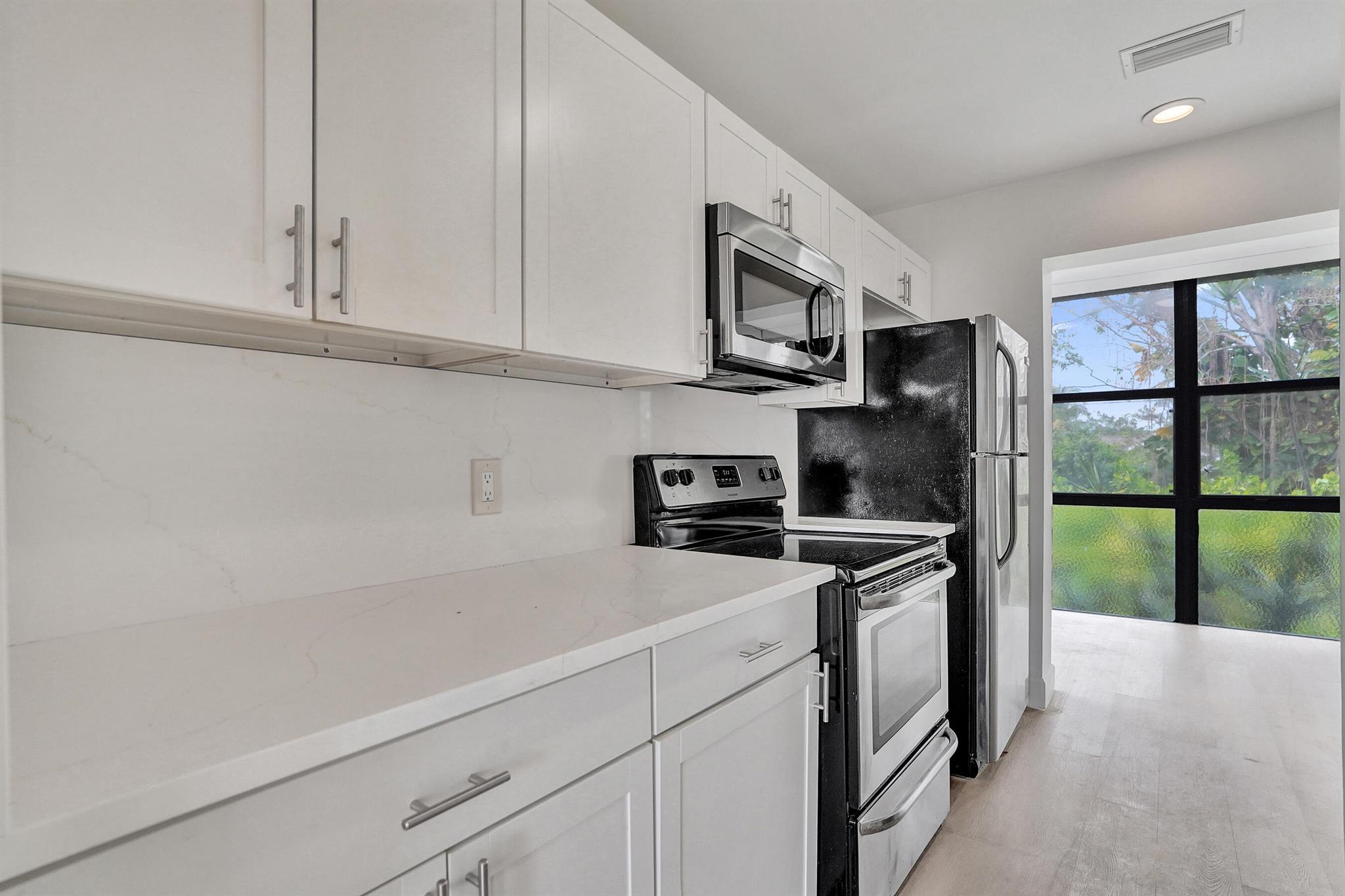 PALM VILLAS CONDO APTS - Residential