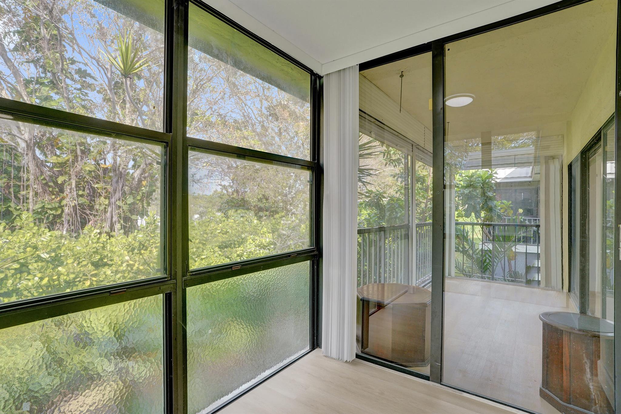 PALM VILLAS CONDO APTS - Residential