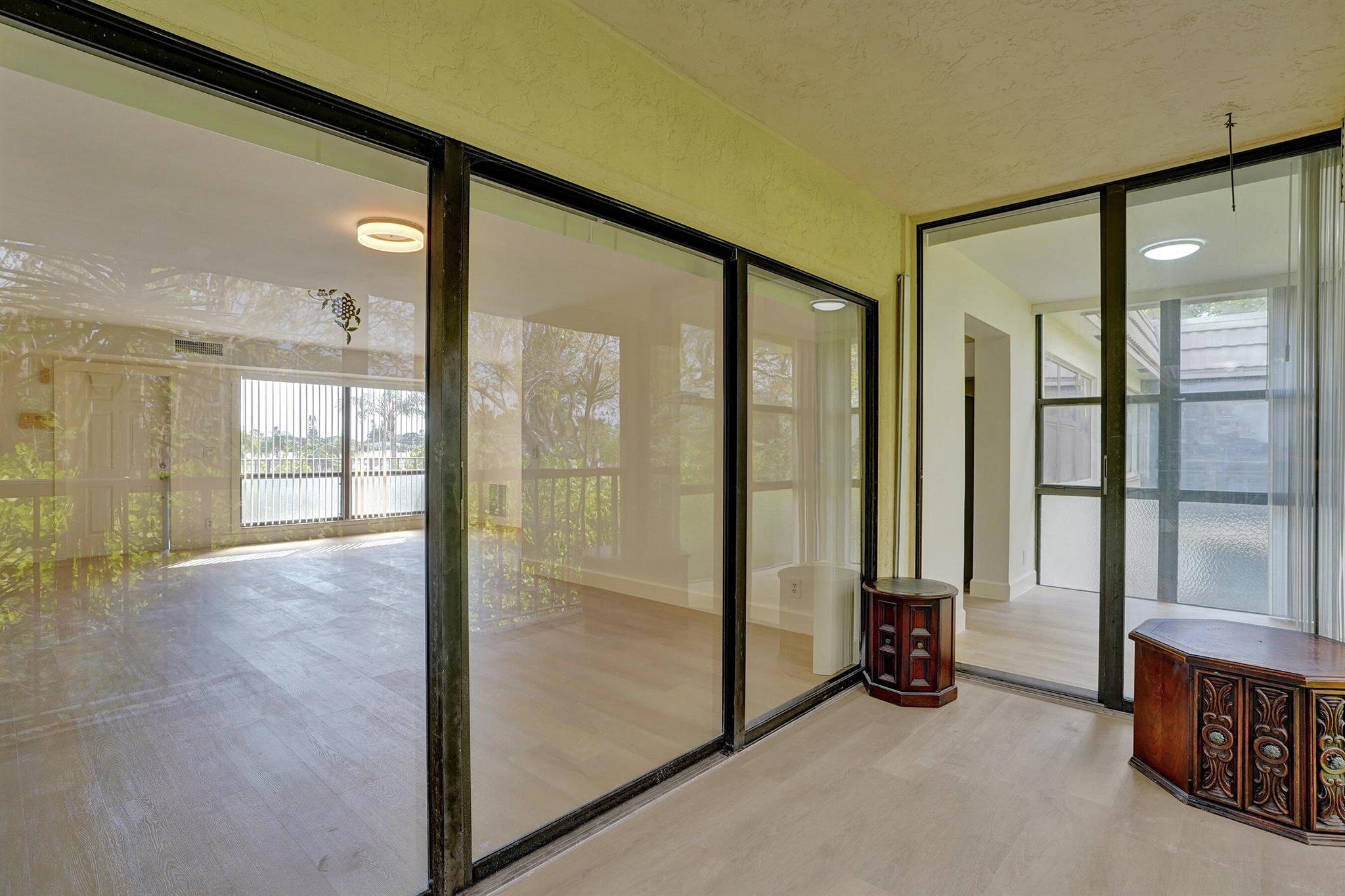 PALM VILLAS CONDO APTS - Residential