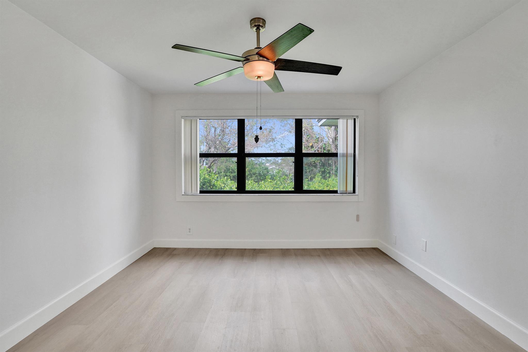 PALM VILLAS CONDO APTS - Residential