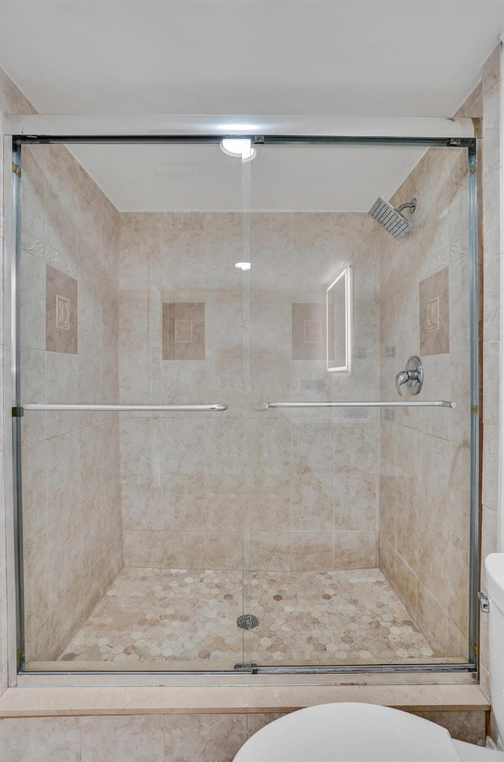 PALM VILLAS CONDO APTS - Residential