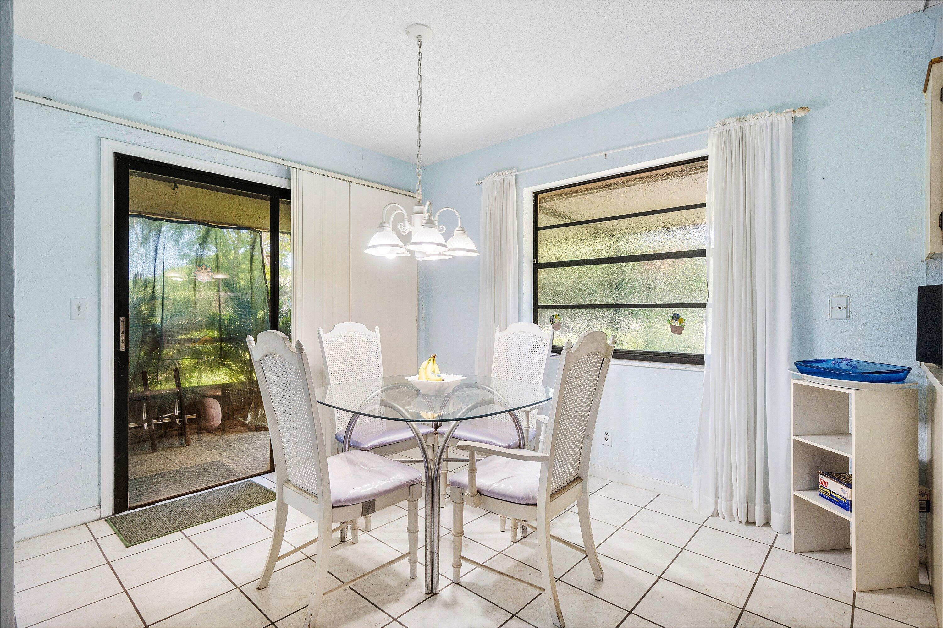 TRADEWINDS AT DOS LAGOS CONDO - Residential