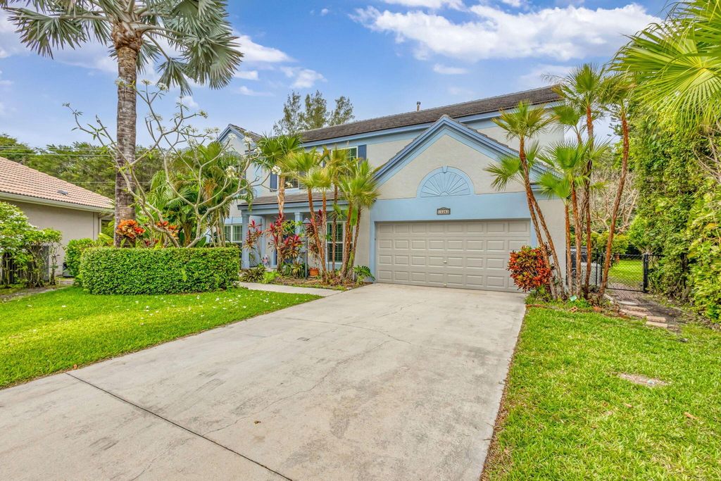 Photo of 10263 Hunt Club Lane, Palm Beach Gardens, FL 33418 (MLS # R11075721)