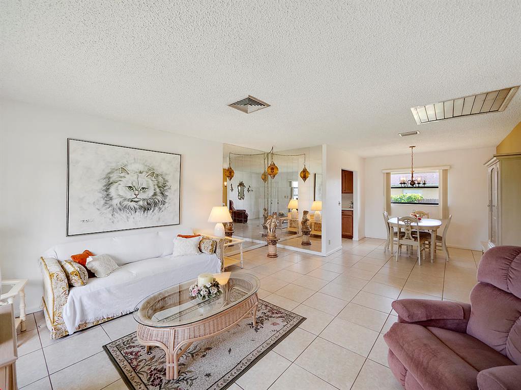 TROPICAL COUNTRY ESTATES - Residential