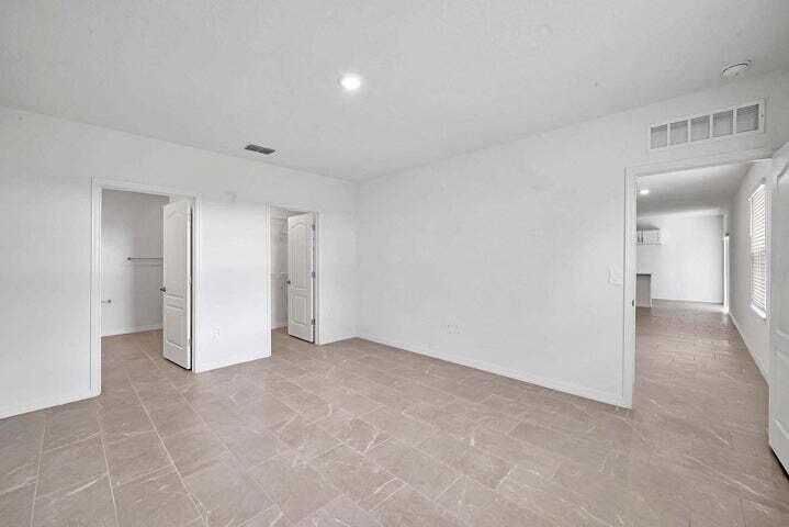 PORT ST LUCIE SECTION 44 - Residential Lease