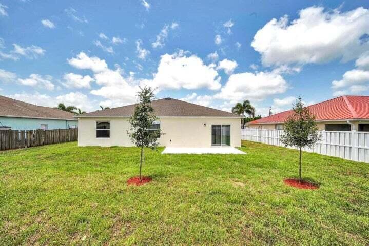 PORT ST LUCIE SECTION 44 - Residential Lease