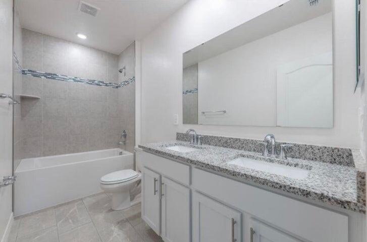 PORT ST LUCIE SECTION 44 - Residential Lease