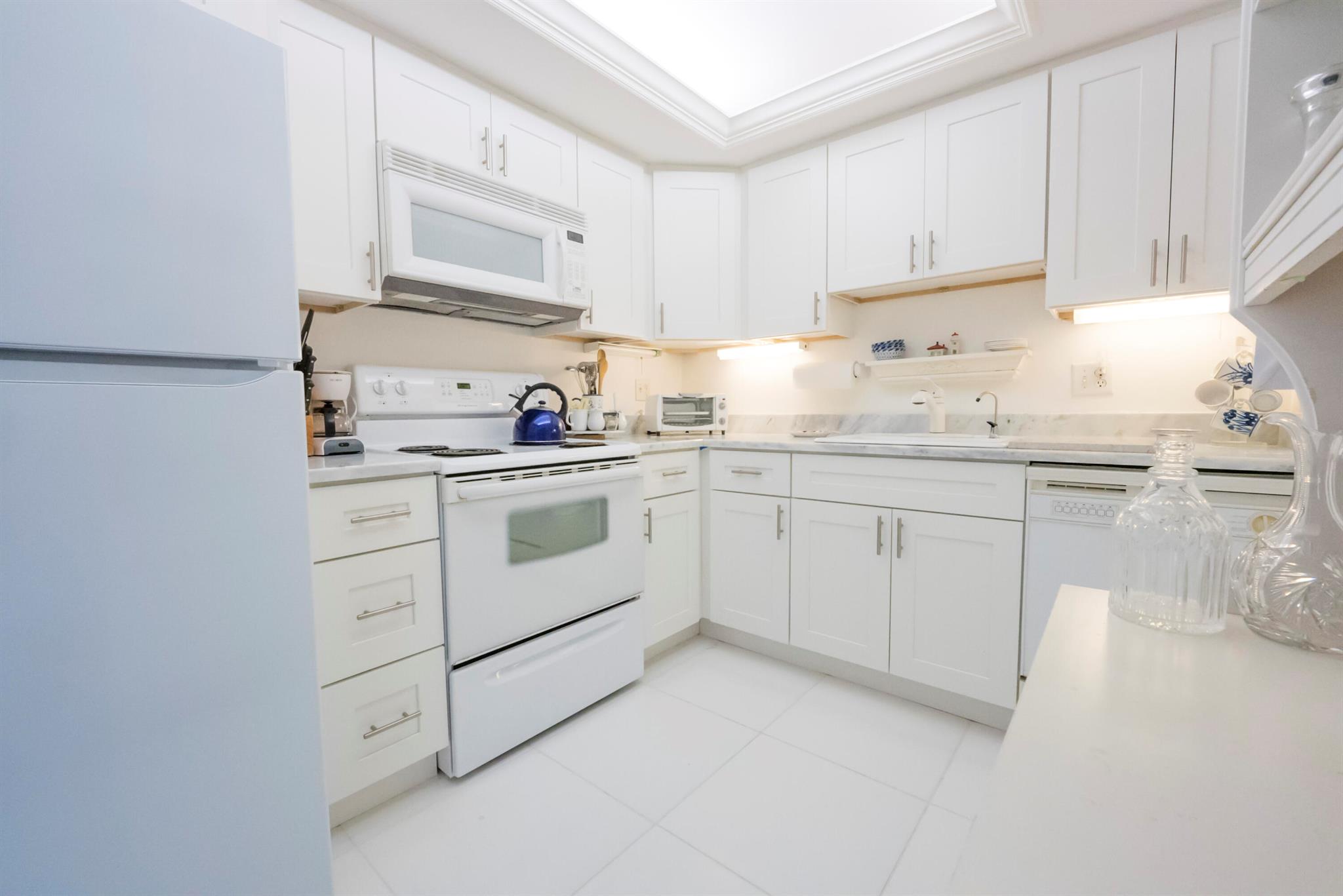 GEMINI CONDO - Residential
