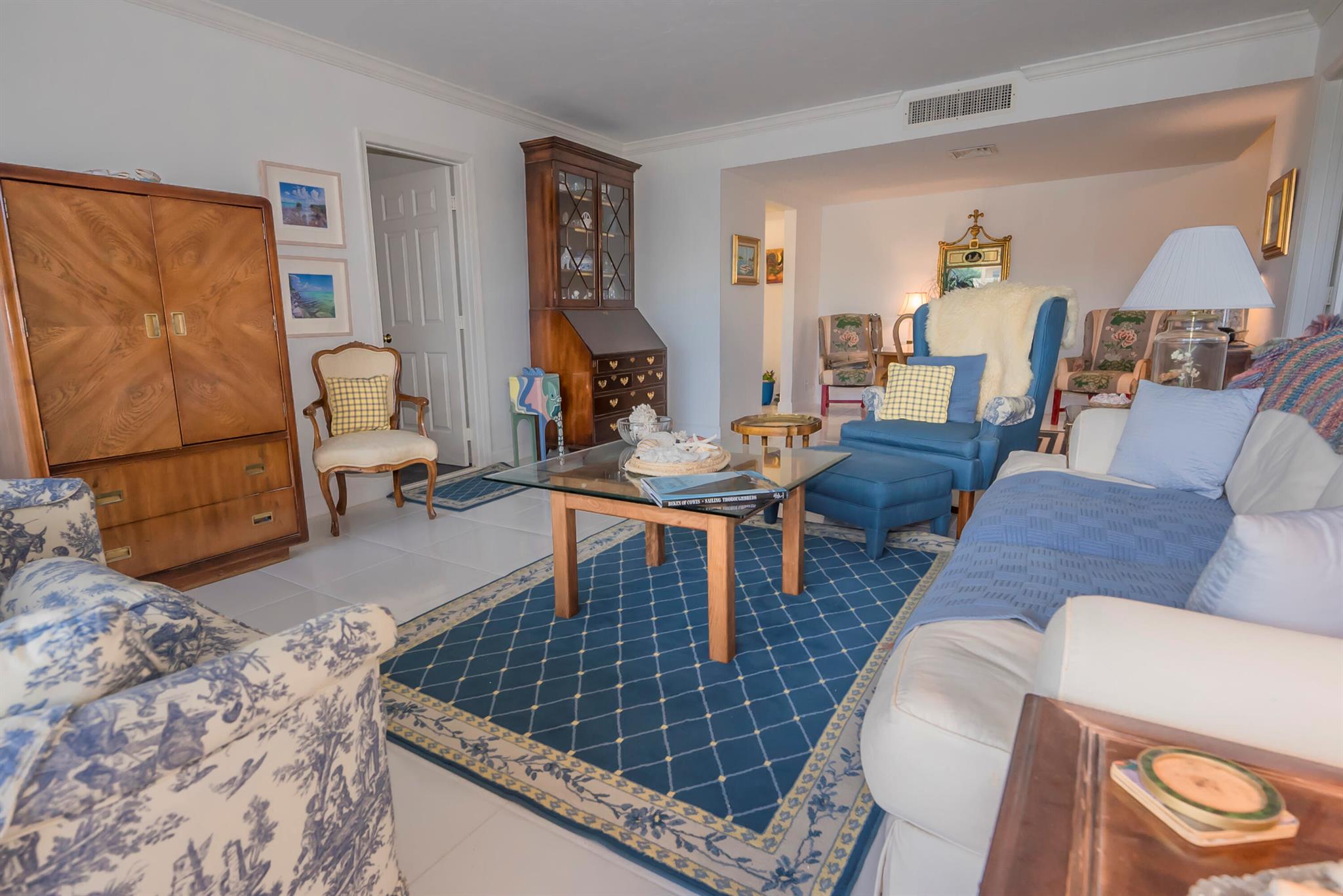 GEMINI CONDO - Residential