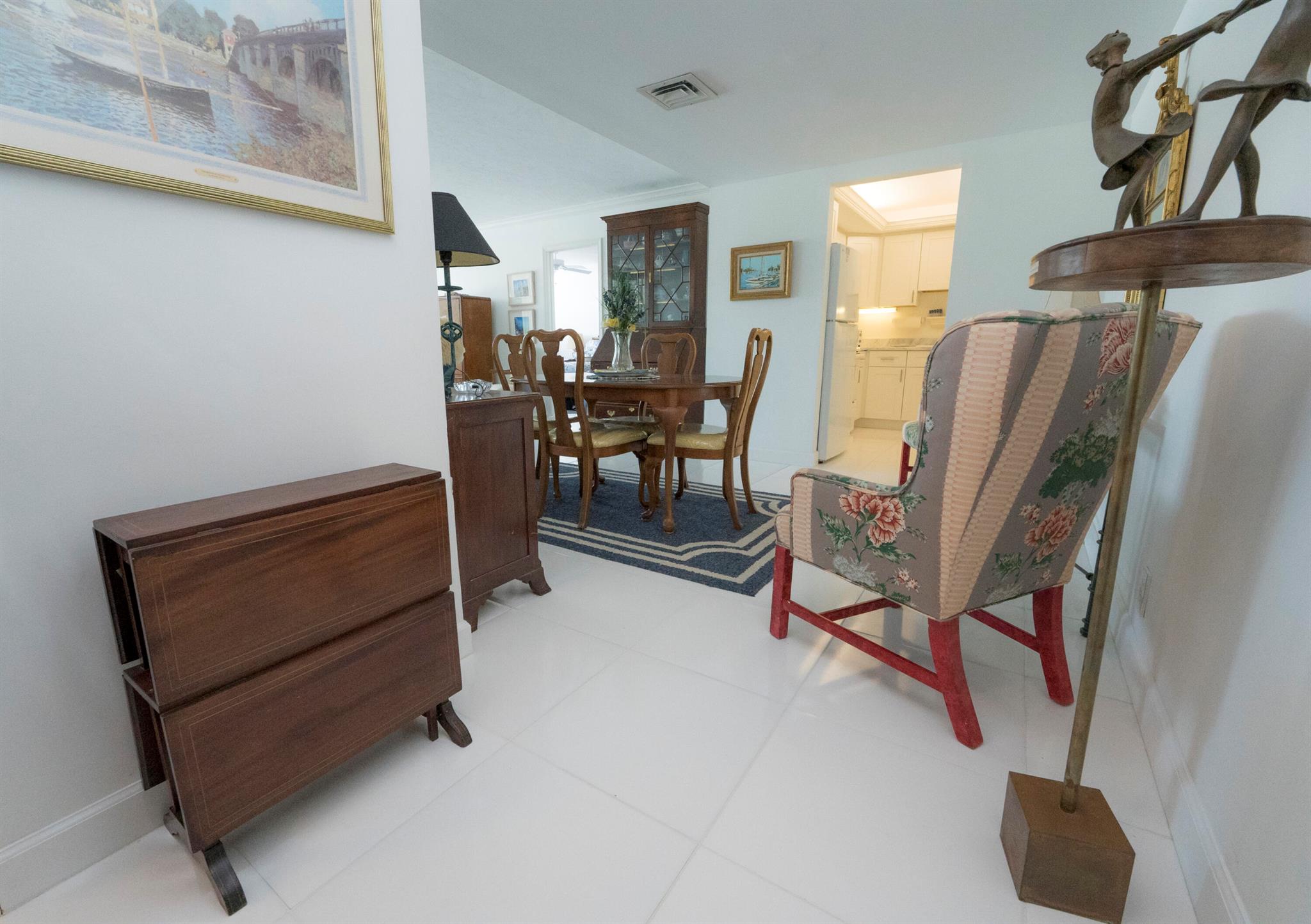 GEMINI CONDO - Residential