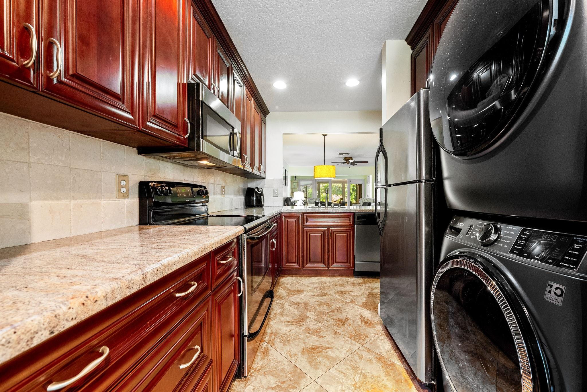 PINES OF DELRAY NORTH - Residential