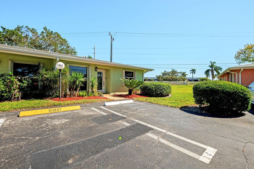 Photo of 1271 NW 18th Avenue #5D, Delray Beach, FL 33445 (MLS # F10554967)