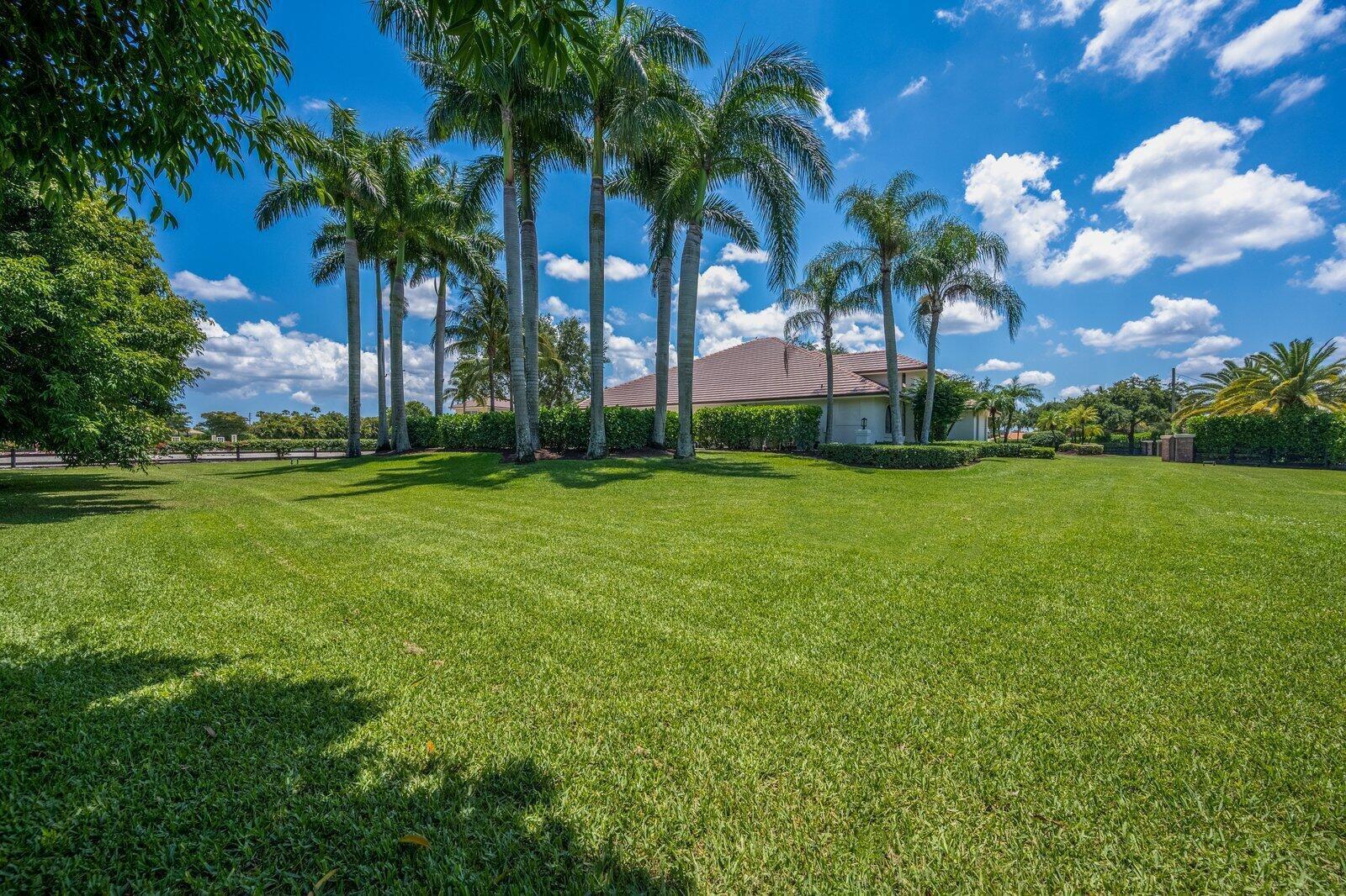 SADDLE TRAIL PARK OF WELLINGTON - Residential Lease