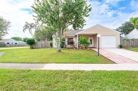 A home in Lake Worth