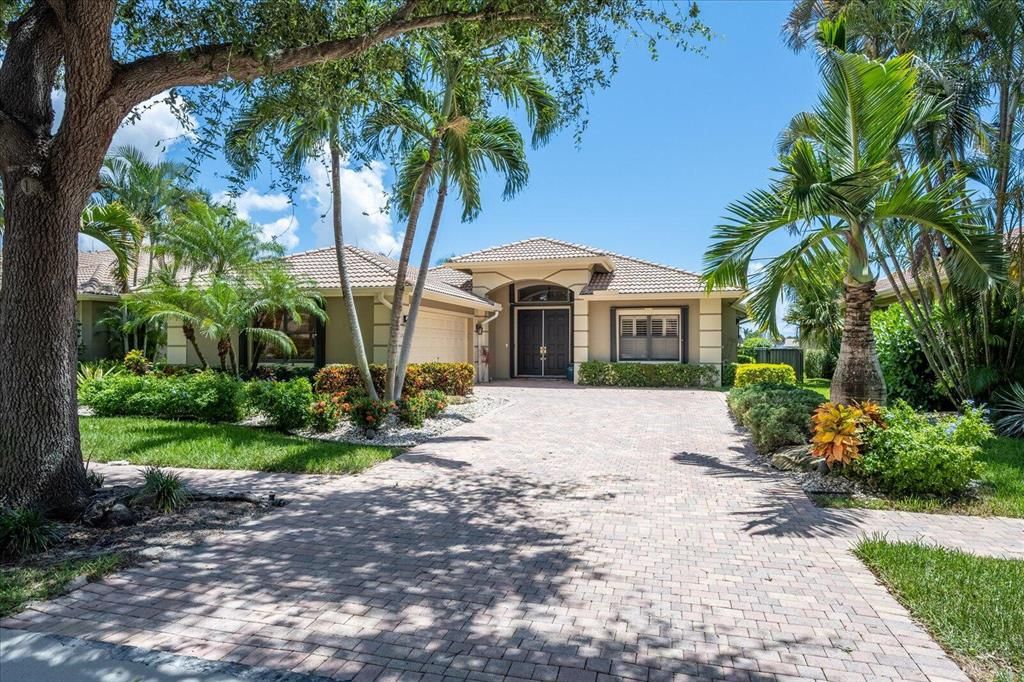 Photo of 11054 Via Amalfi, Boynton Beach, FL 33437 (MLS # R10822616)