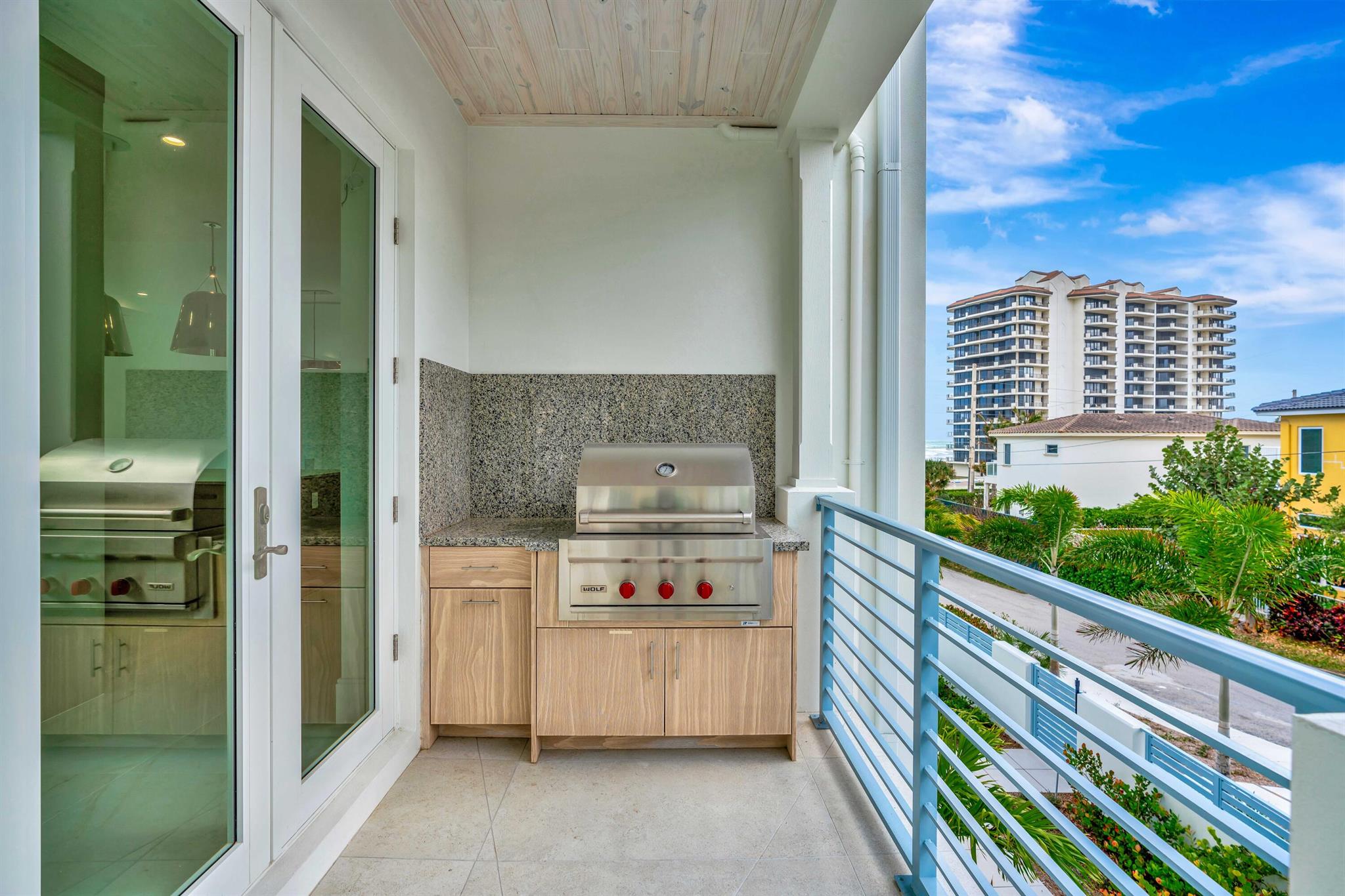 SEASIDE VILLAS - Residential