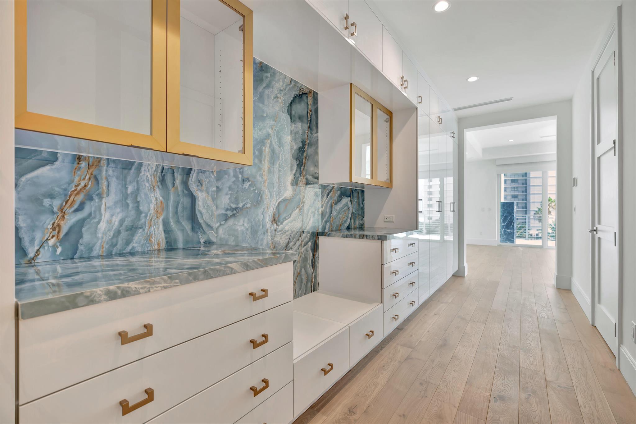 SEASIDE VILLAS - Residential