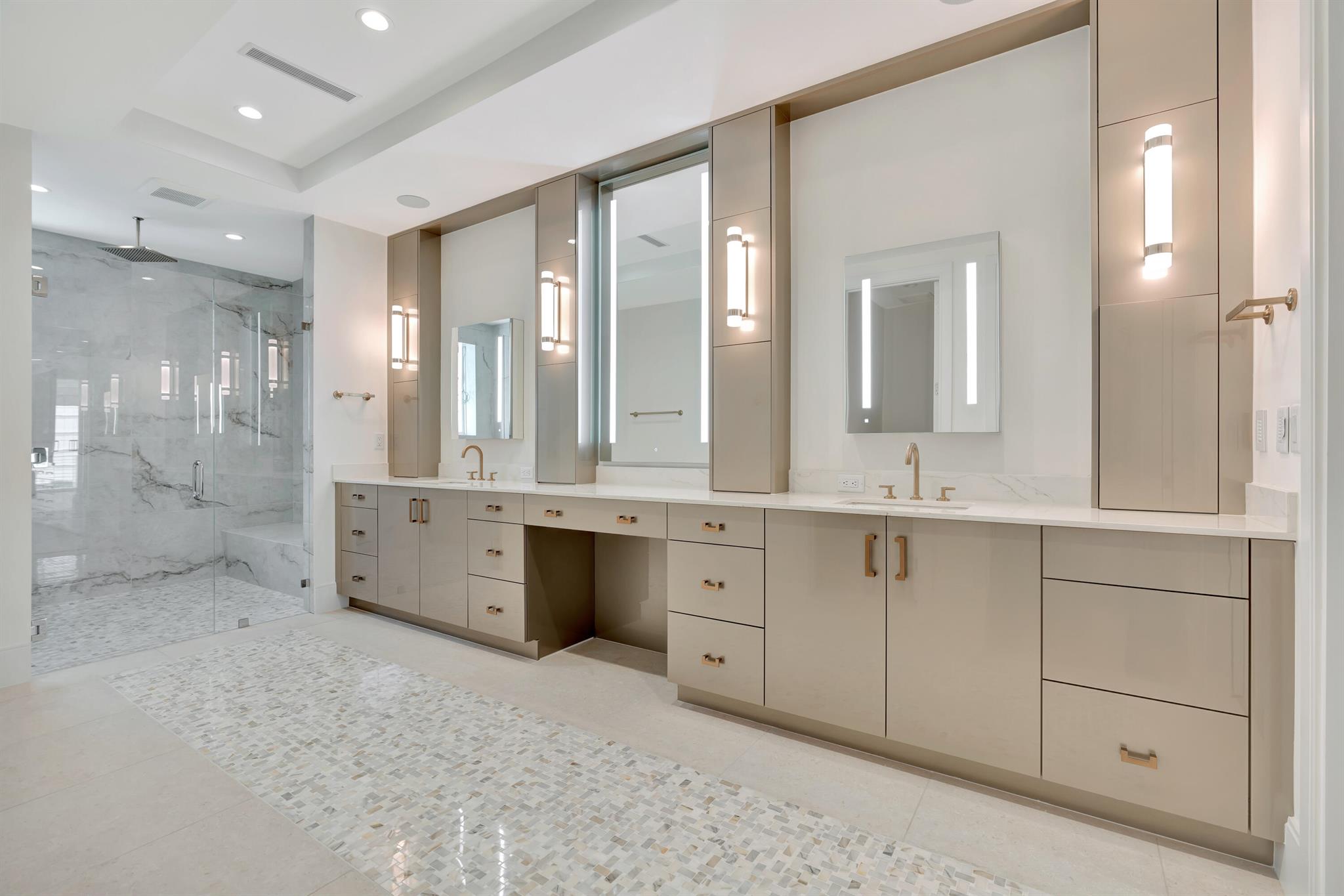 SEASIDE VILLAS - Residential