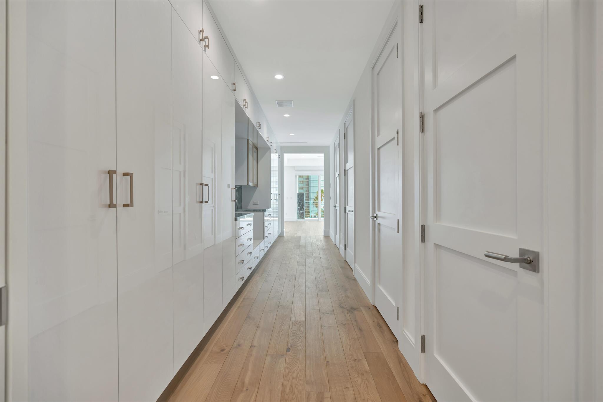 SEASIDE VILLAS - Residential