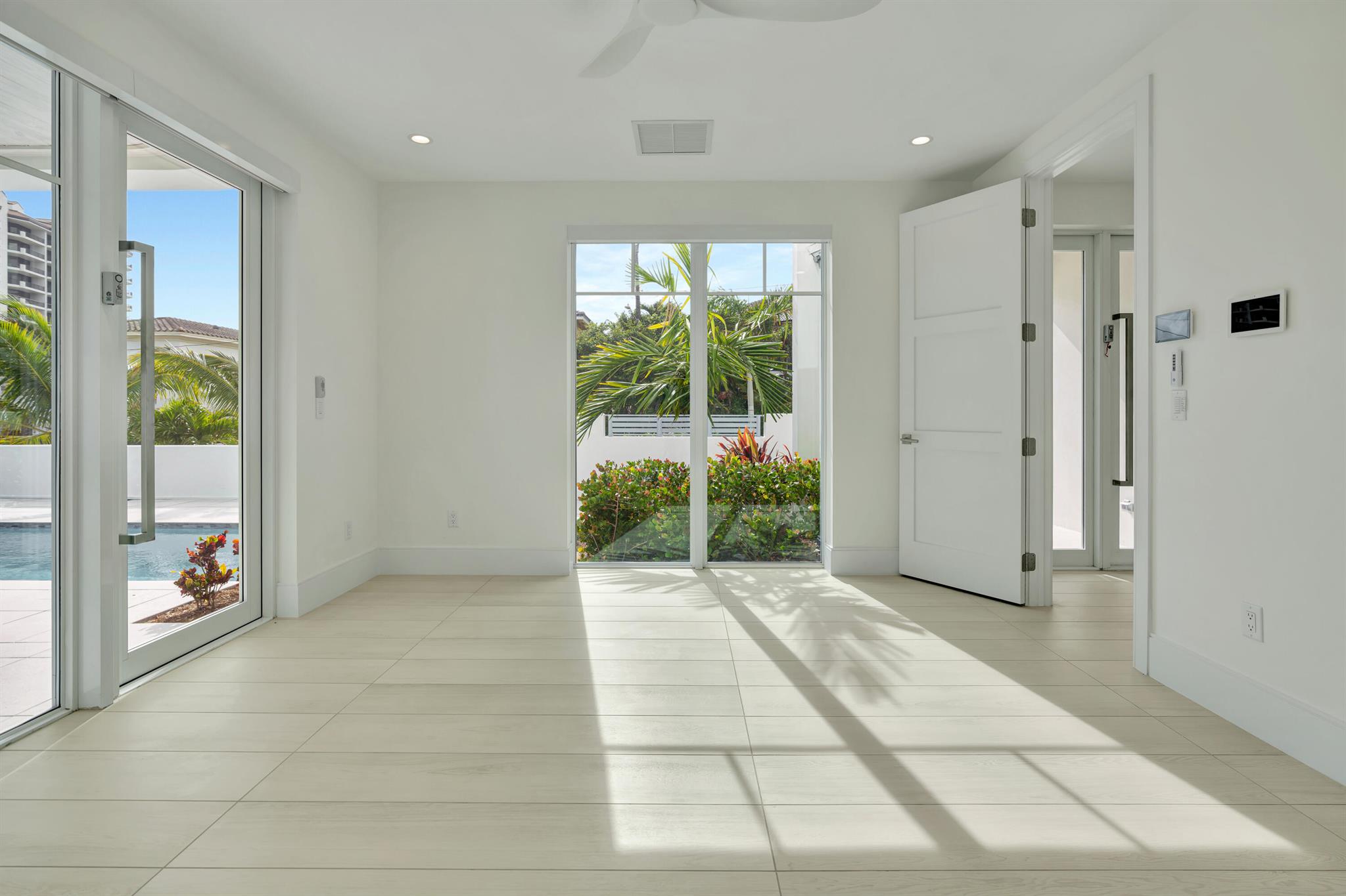 SEASIDE VILLAS - Residential