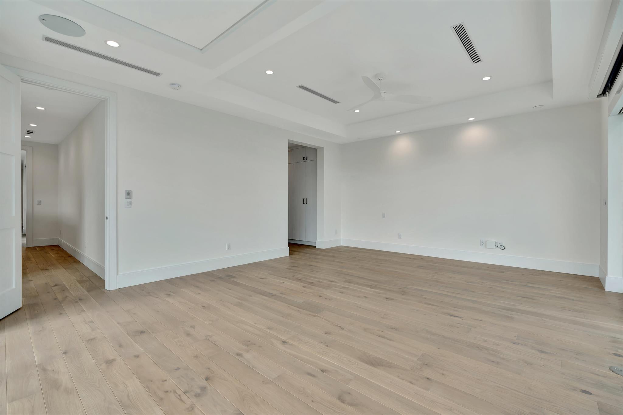 SEASIDE VILLAS - Residential