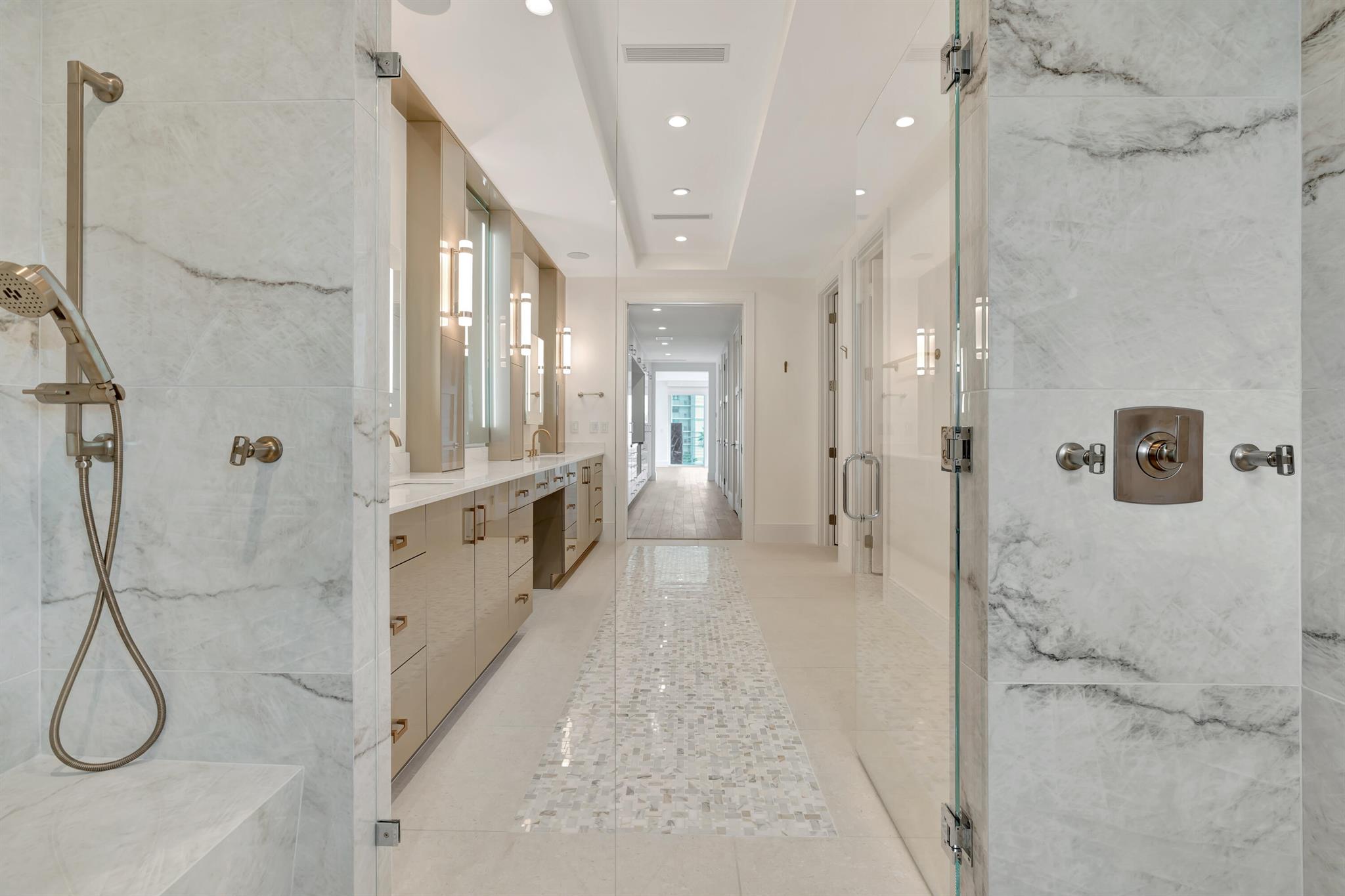 SEASIDE VILLAS - Residential