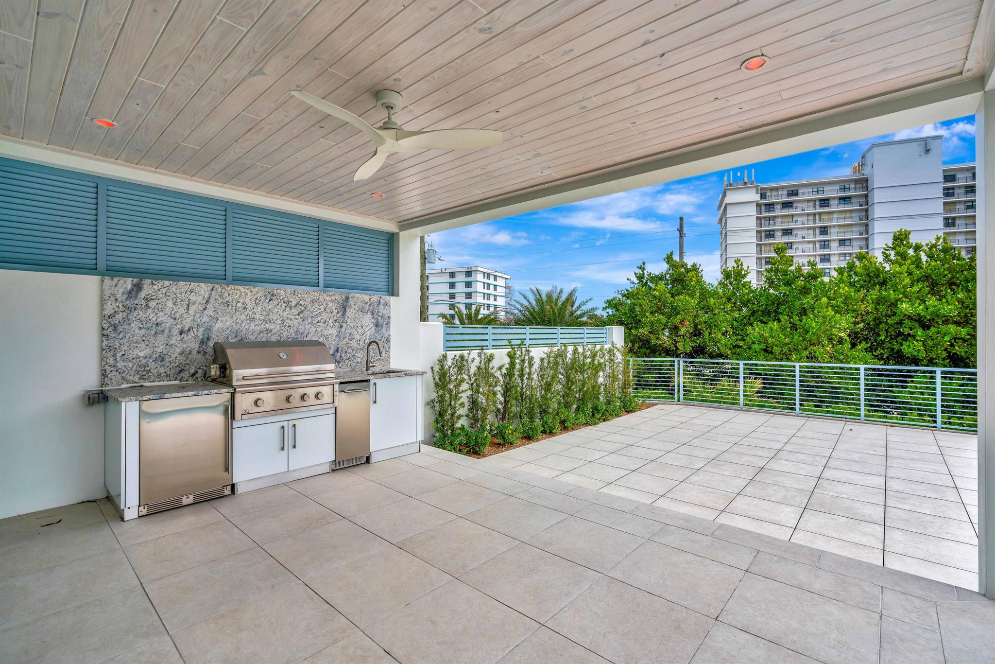 SEASIDE VILLAS - Residential