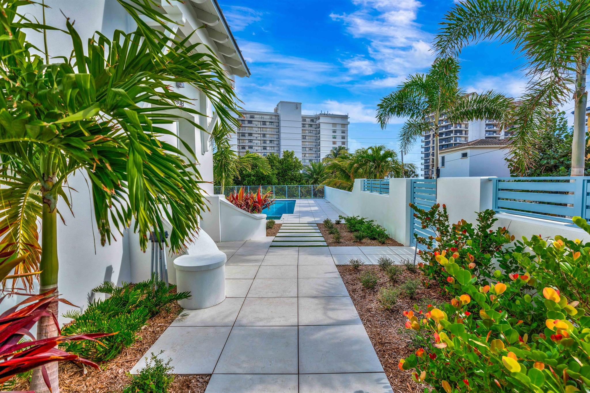 SEASIDE VILLAS - Residential