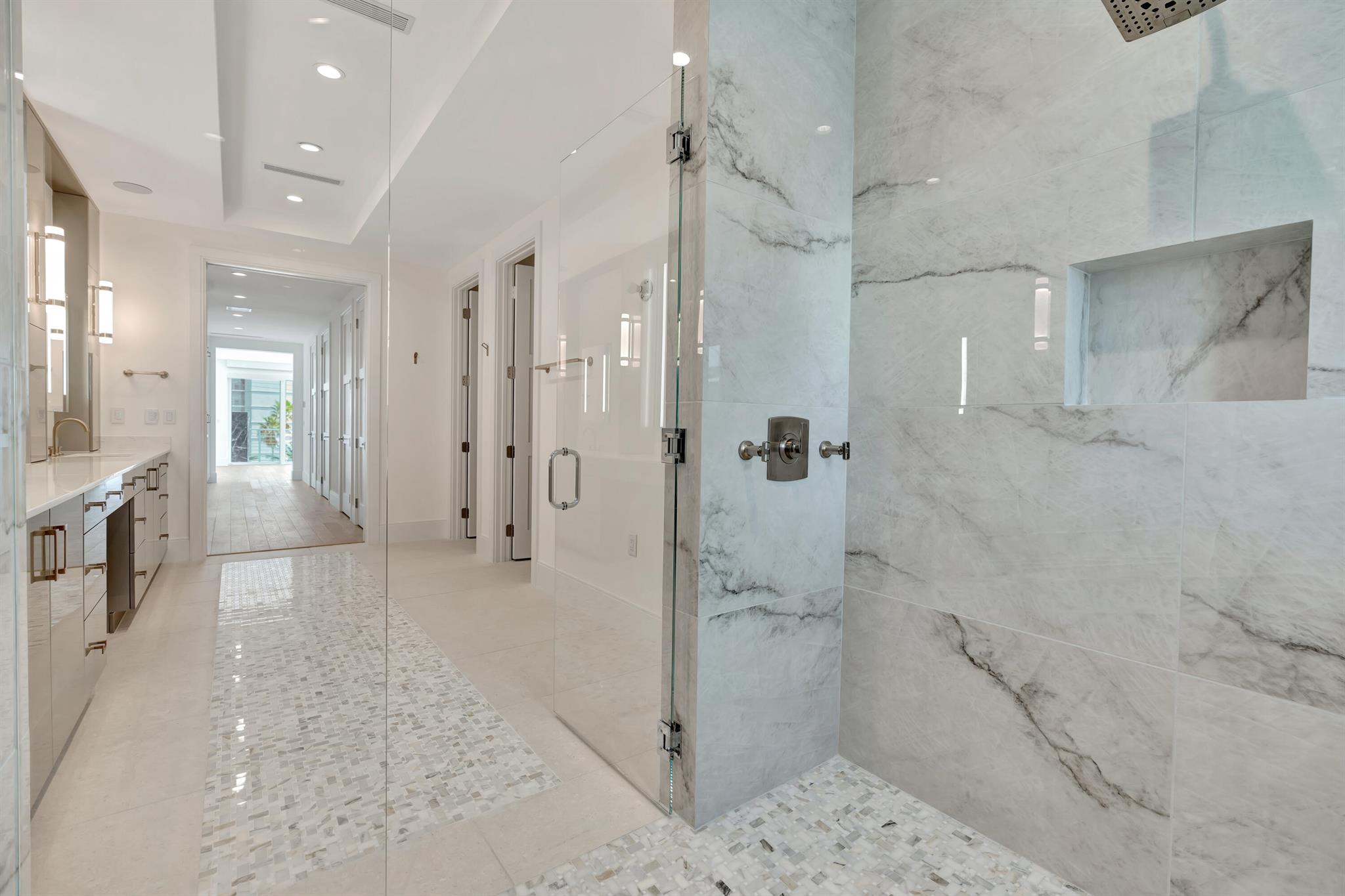 SEASIDE VILLAS - Residential