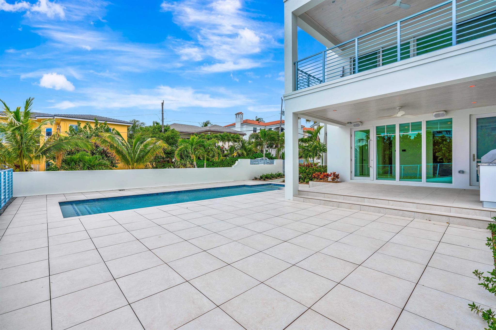 SEASIDE VILLAS - Residential