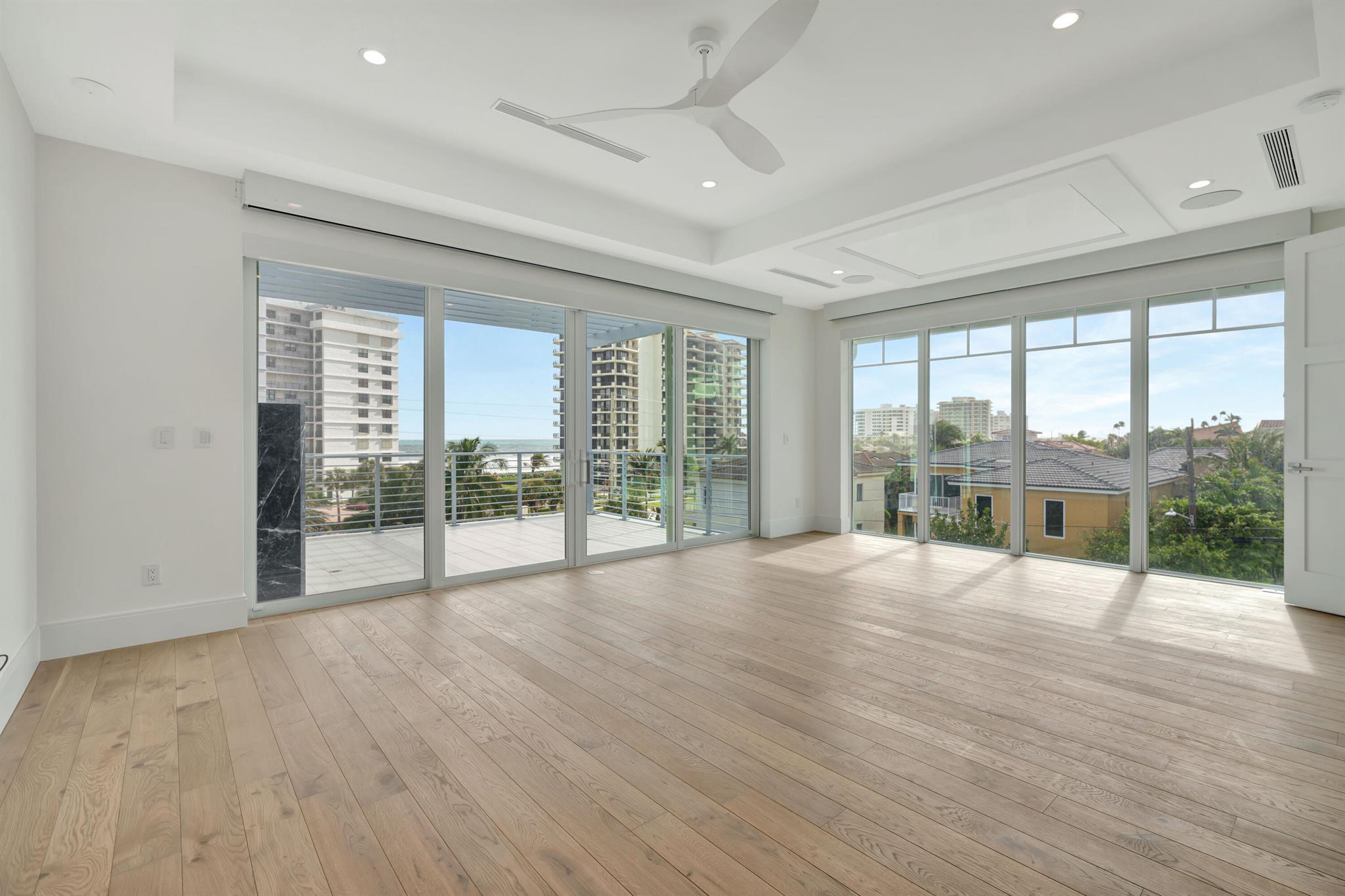 SEASIDE VILLAS - Residential