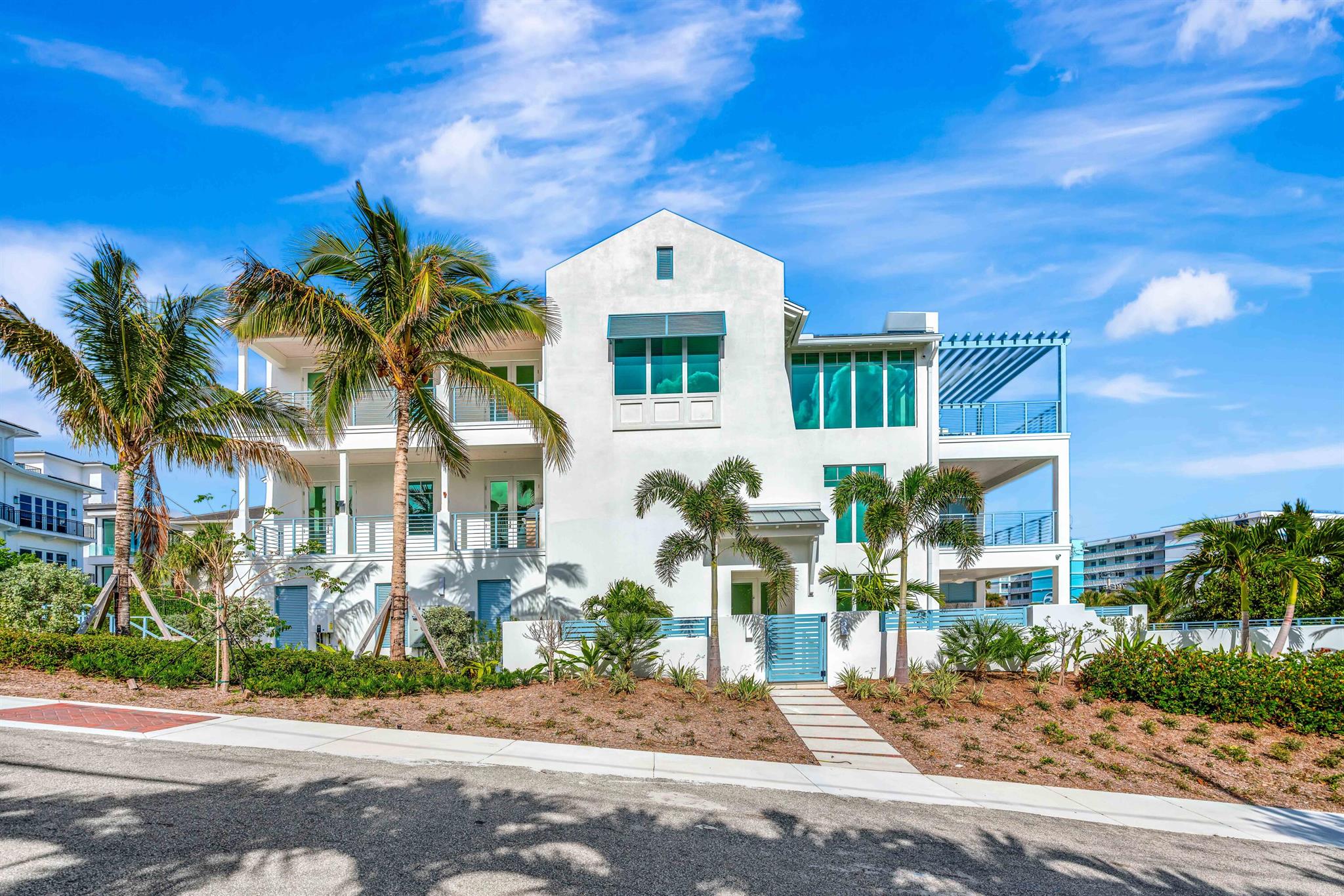 SEASIDE VILLAS - Residential