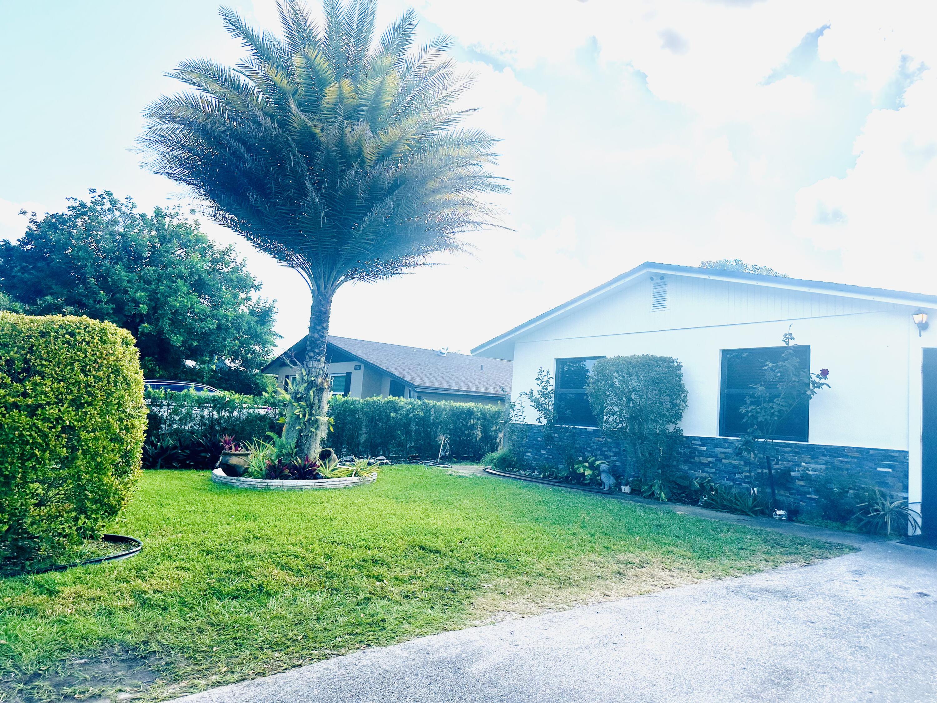 JUPITER RIVER ESTATES ADD - Residential Lease