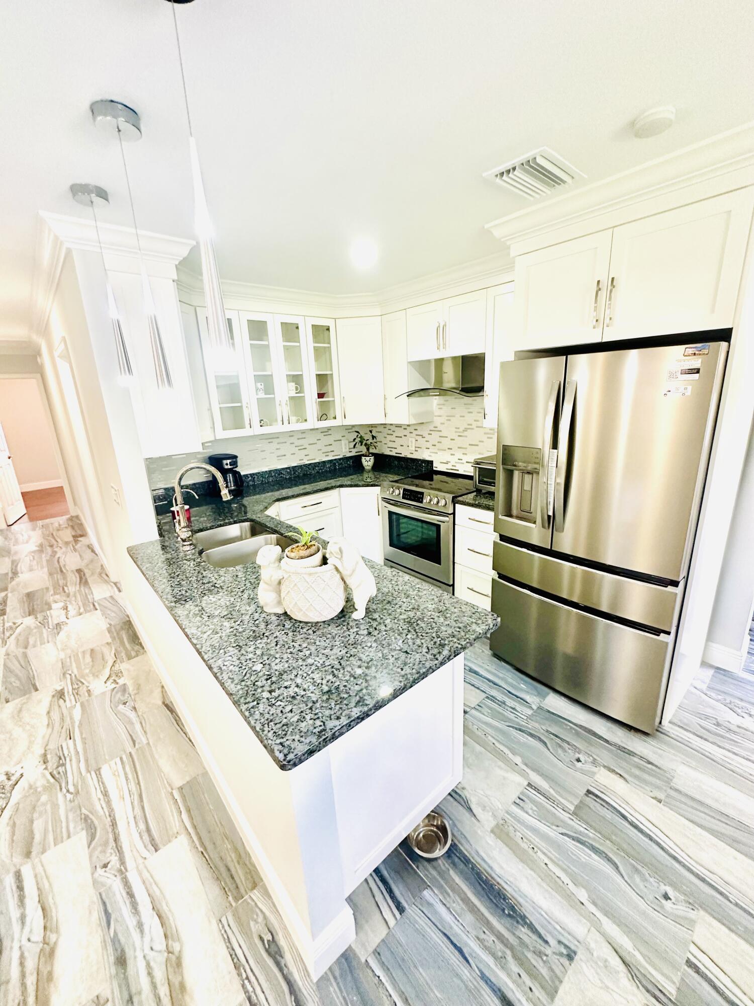 JUPITER RIVER ESTATES ADD - Residential Lease