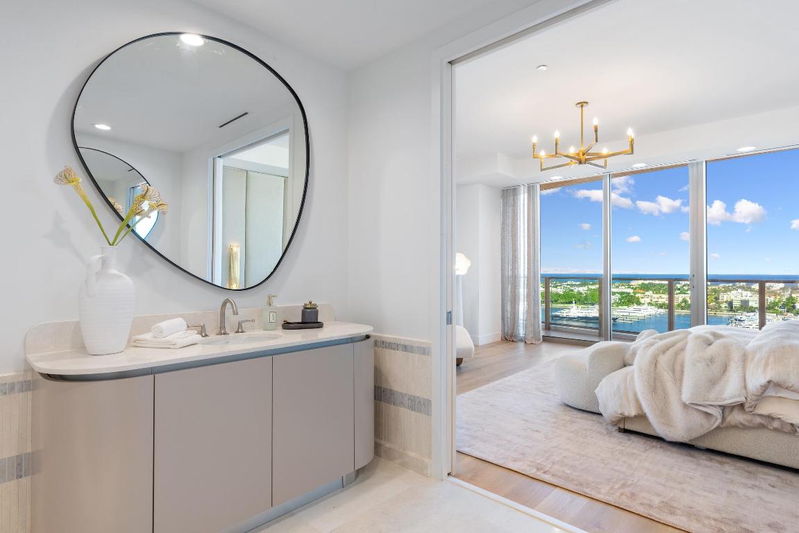 FORTE RESIDENCES CONDO - Residential