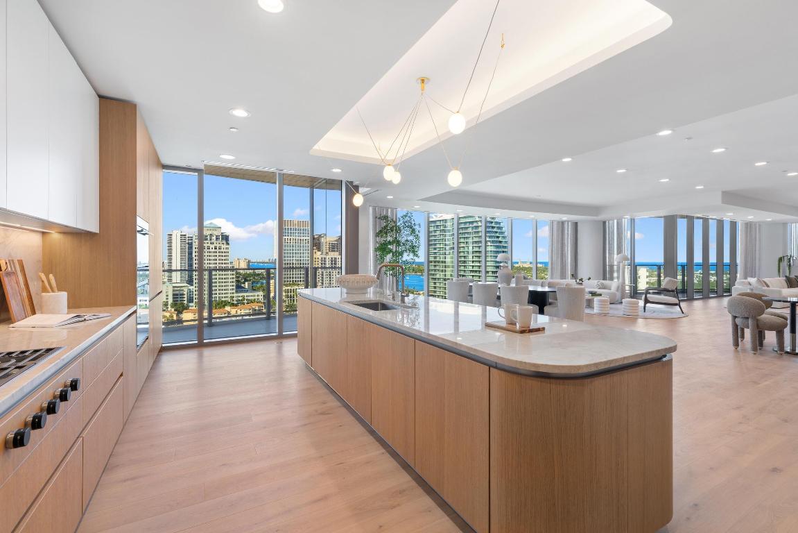 FORTE RESIDENCES CONDO - Residential