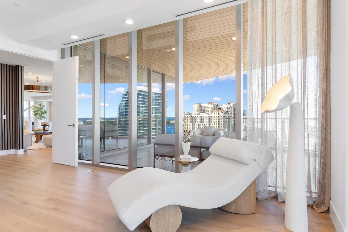 FORTE RESIDENCES CONDO - Residential