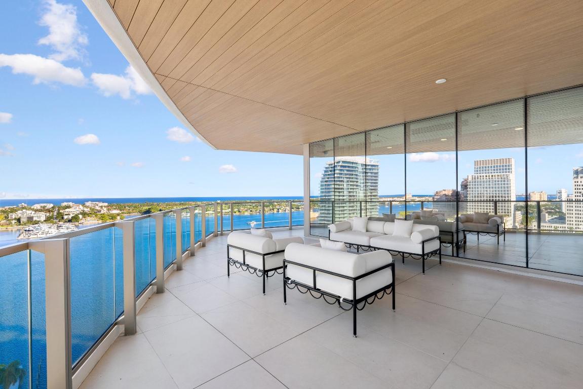 FORTE RESIDENCES CONDO - Residential