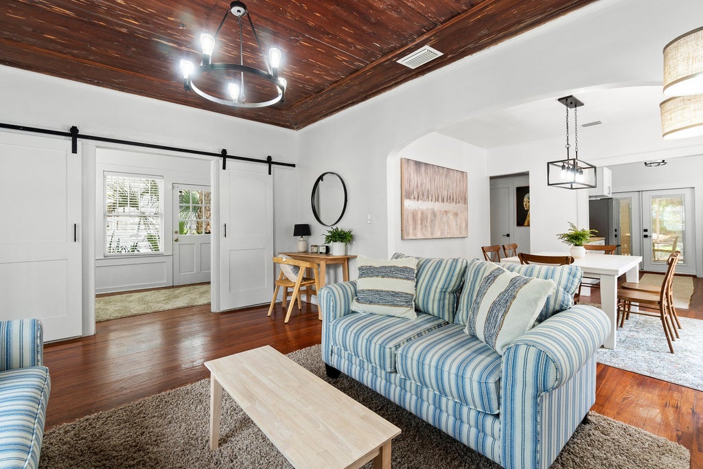 Photo of 726 N Street, West Palm Beach, FL 33401 (MLS # B26072182)