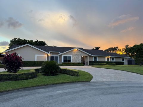Photo of 15210 SW 163 St, Miami, FL 33187 (MLS # F10531850)