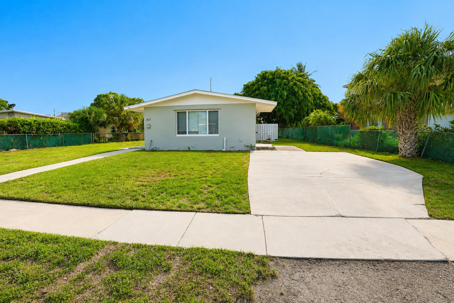 807 Handy Ave Avenue