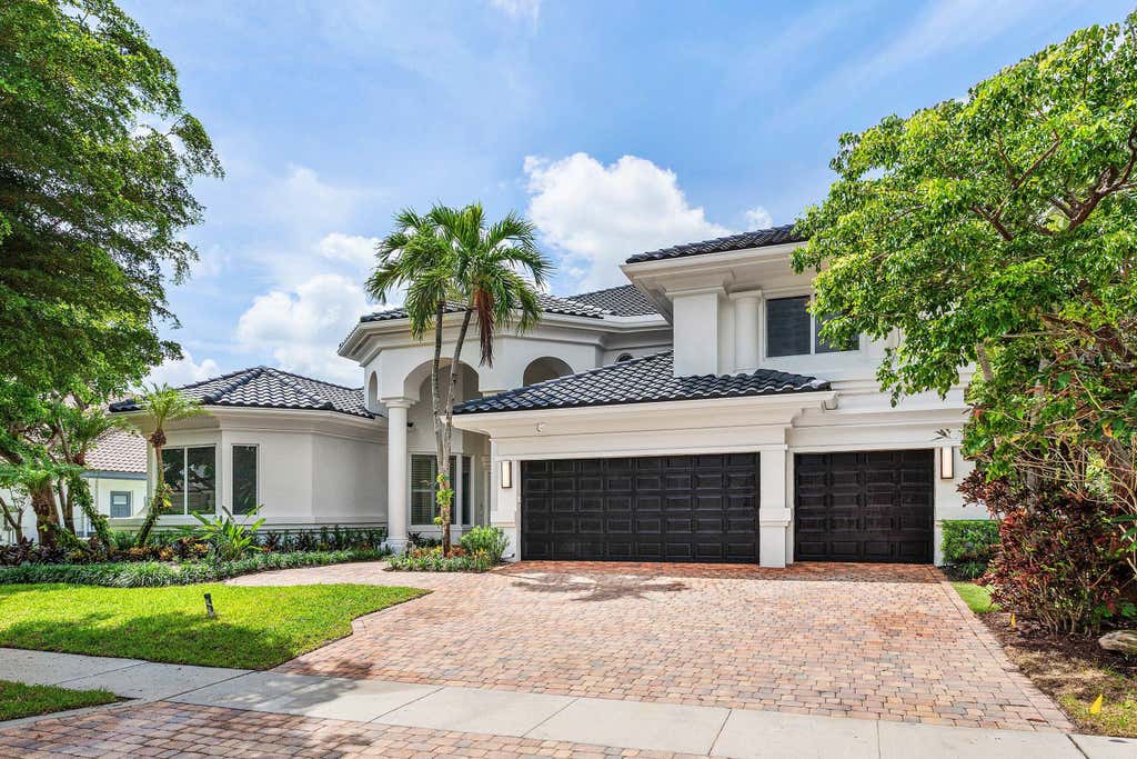 Photo of 3054 NW 60TH Street, Boca Raton, FL 33496 (MLS # B26061360)