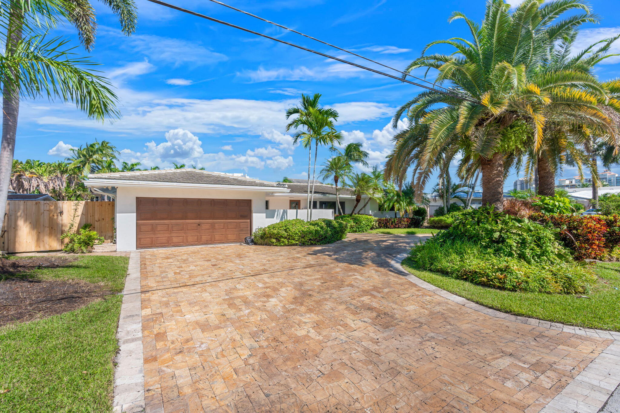 2813 NE 29th Street