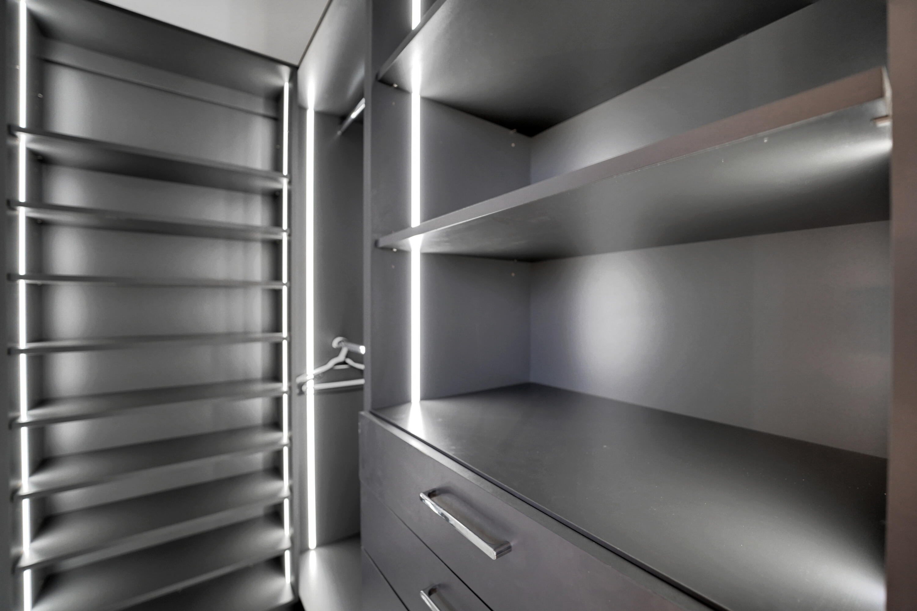 CHAMPION LAKES - Residential