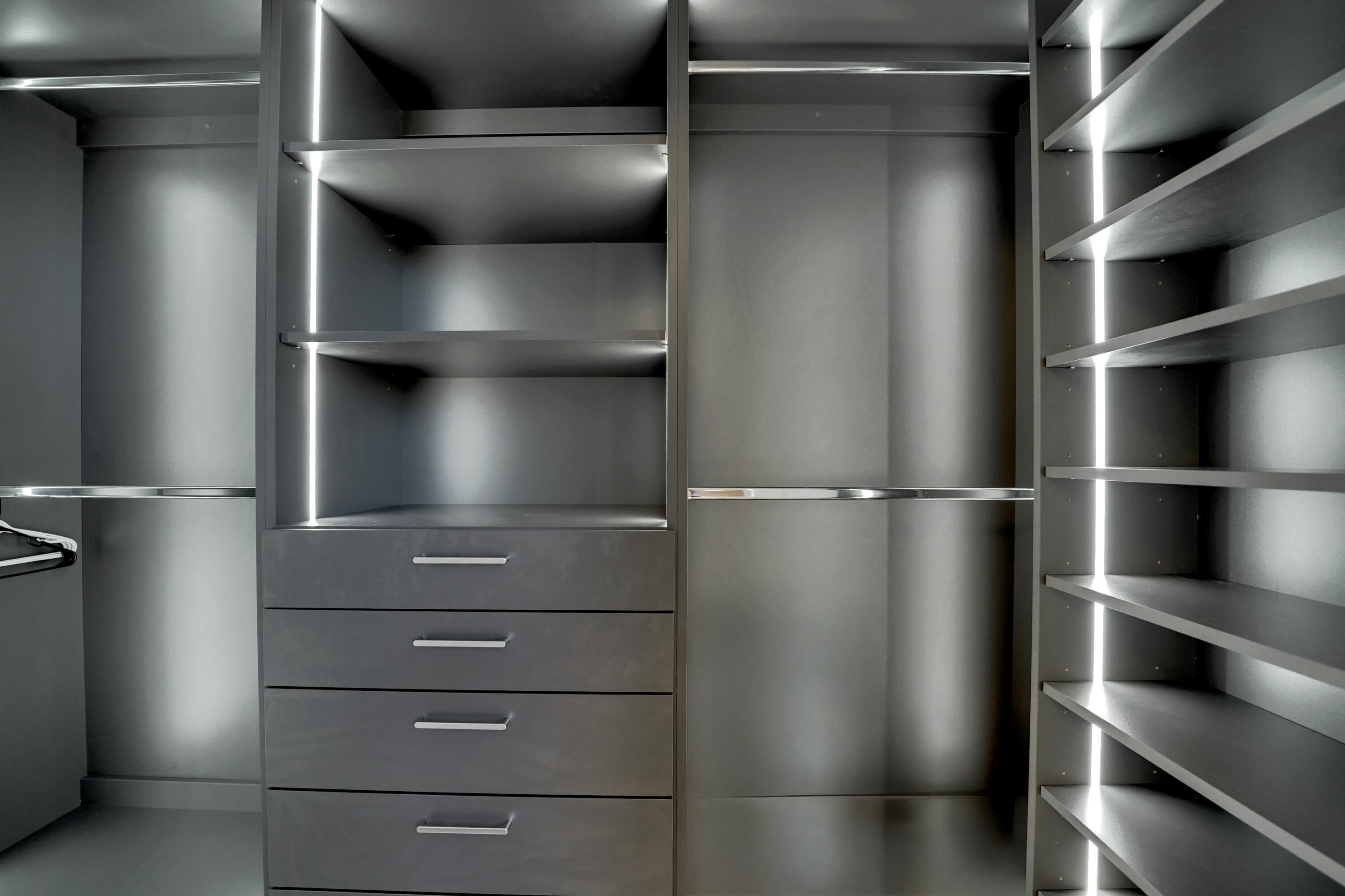 CHAMPION LAKES - Residential