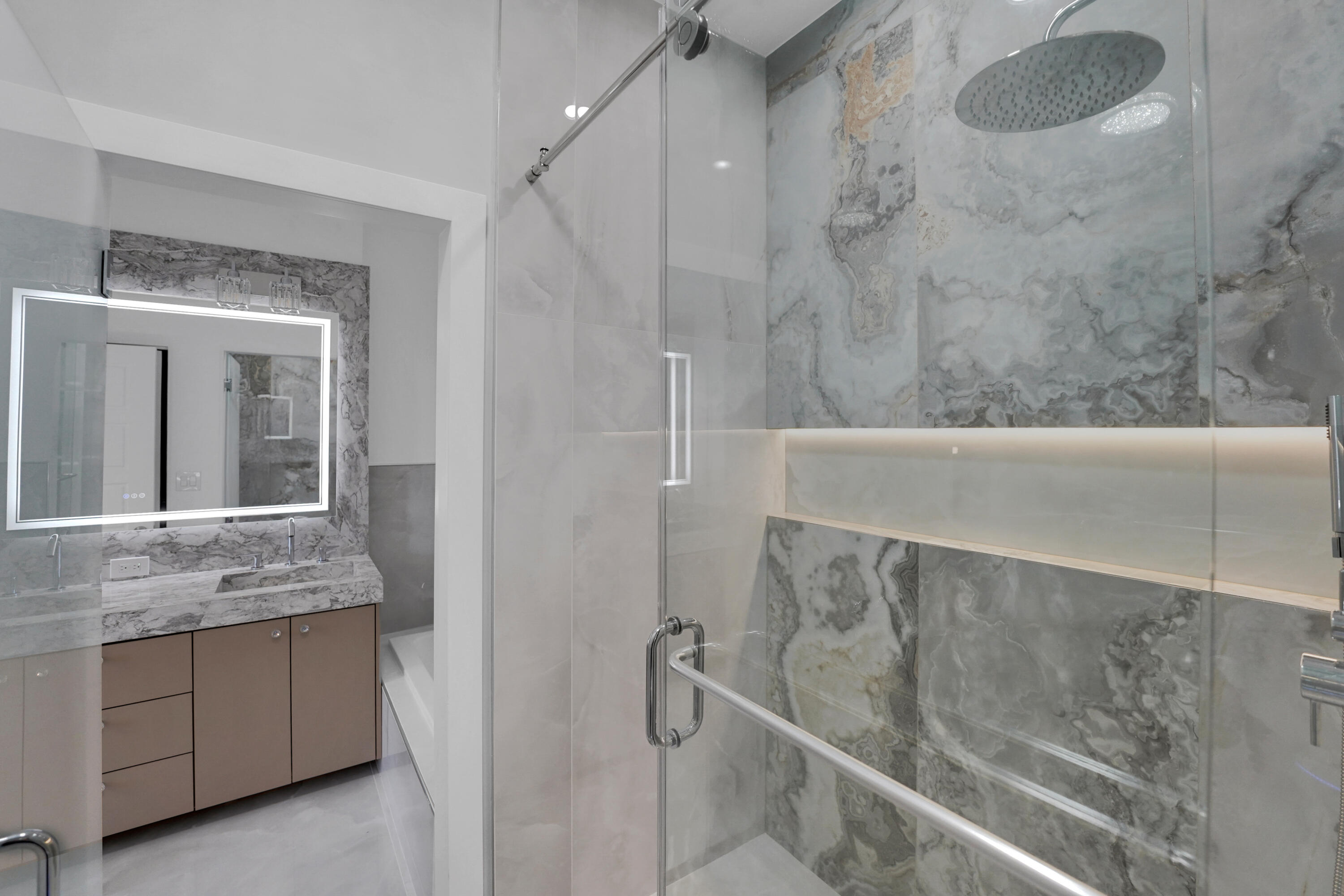 CHAMPION LAKES - Residential