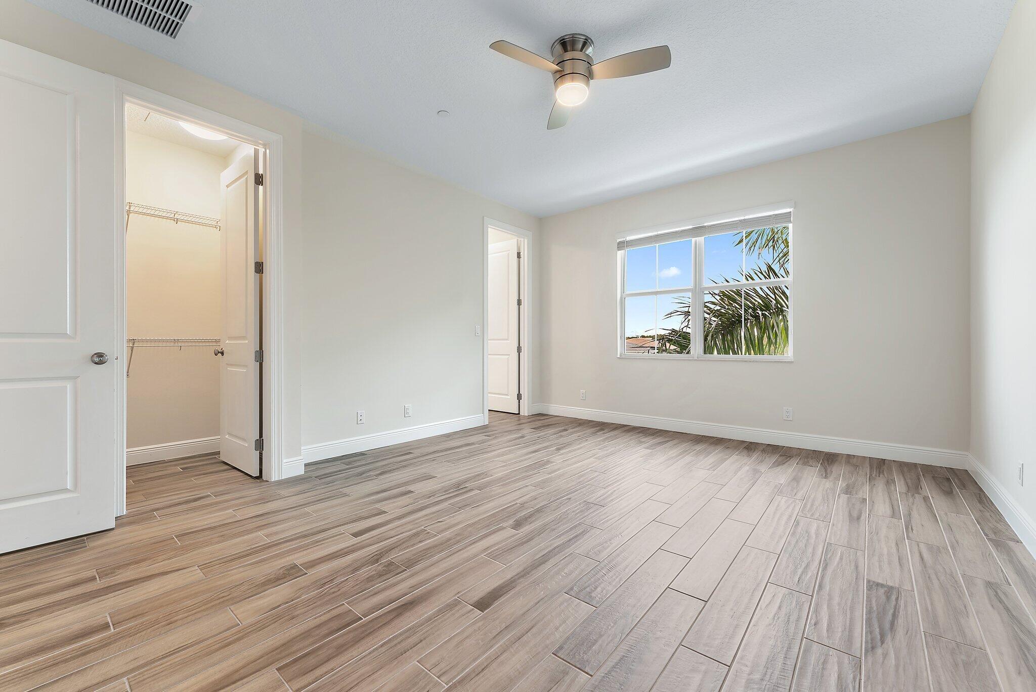 ALTON NEIGHBORHOOD 4 - Residential Lease