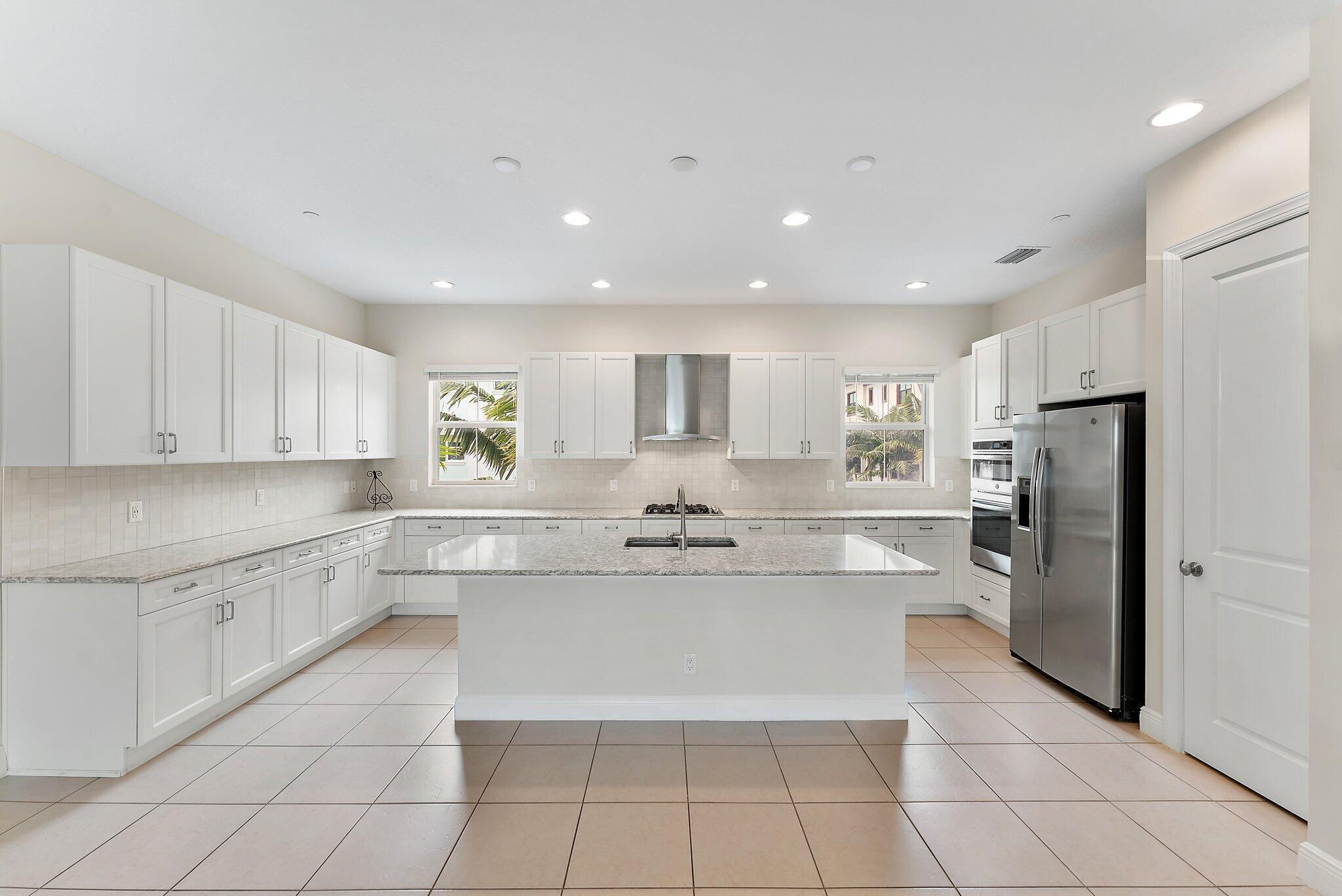 ALTON NEIGHBORHOOD 4 - Residential Lease