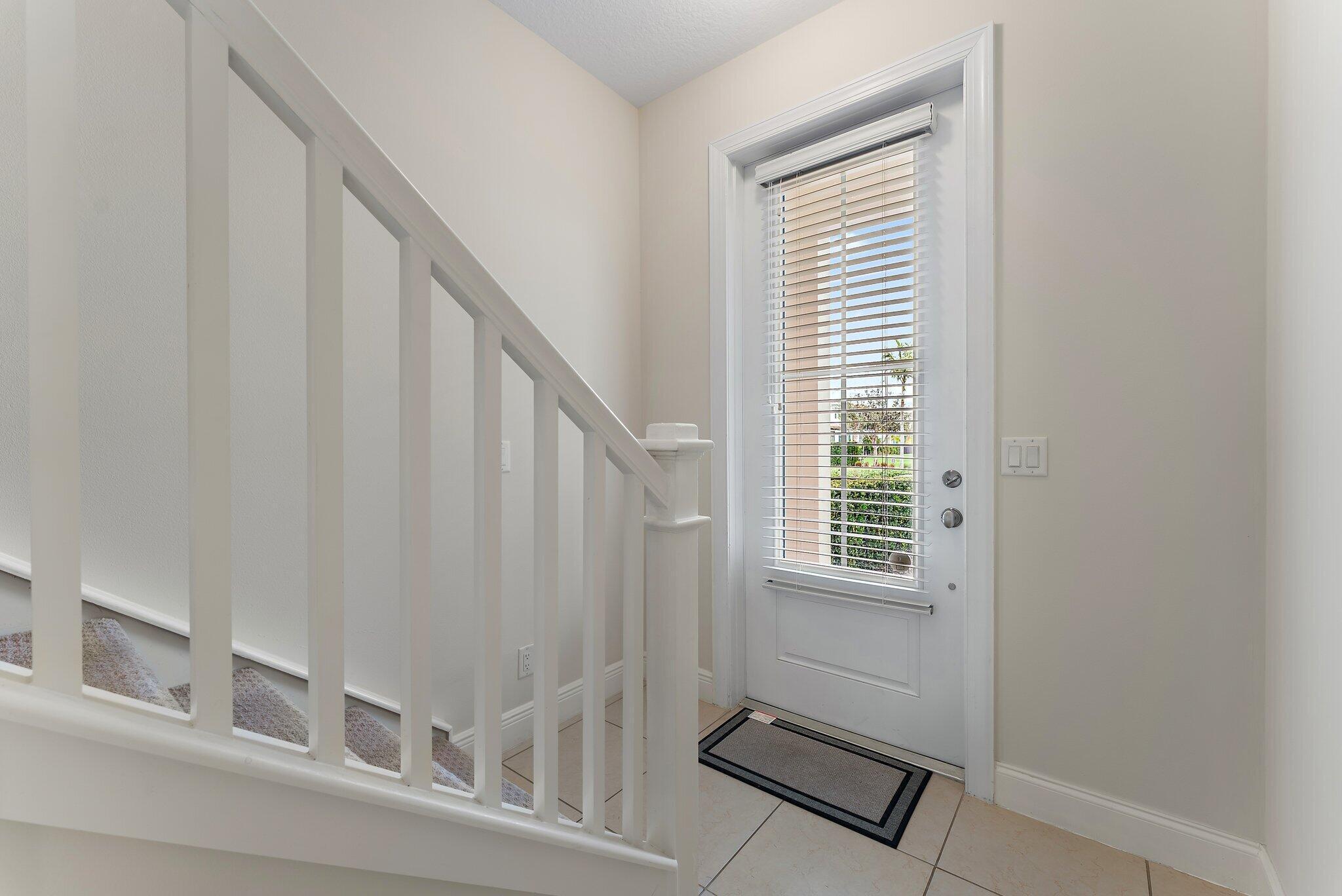 ALTON NEIGHBORHOOD 4 - Residential Lease